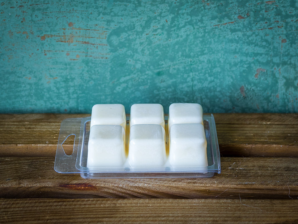 Pointless: Smells like trying to keep your house clean when you have kids!  Wax Melts