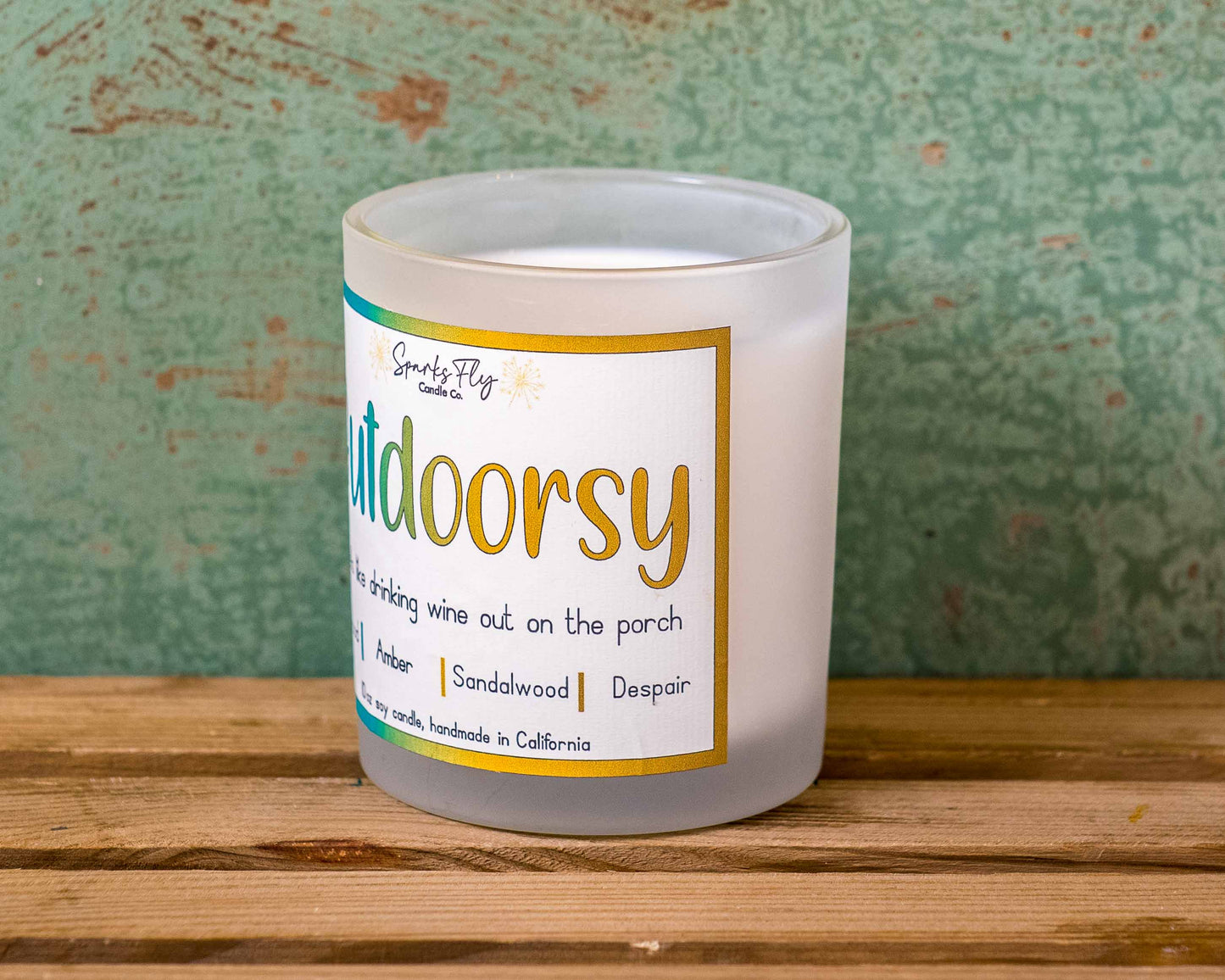 Outdoorsy Candle - The aroma of sipping fine wine in the embrace of fresh porch air.